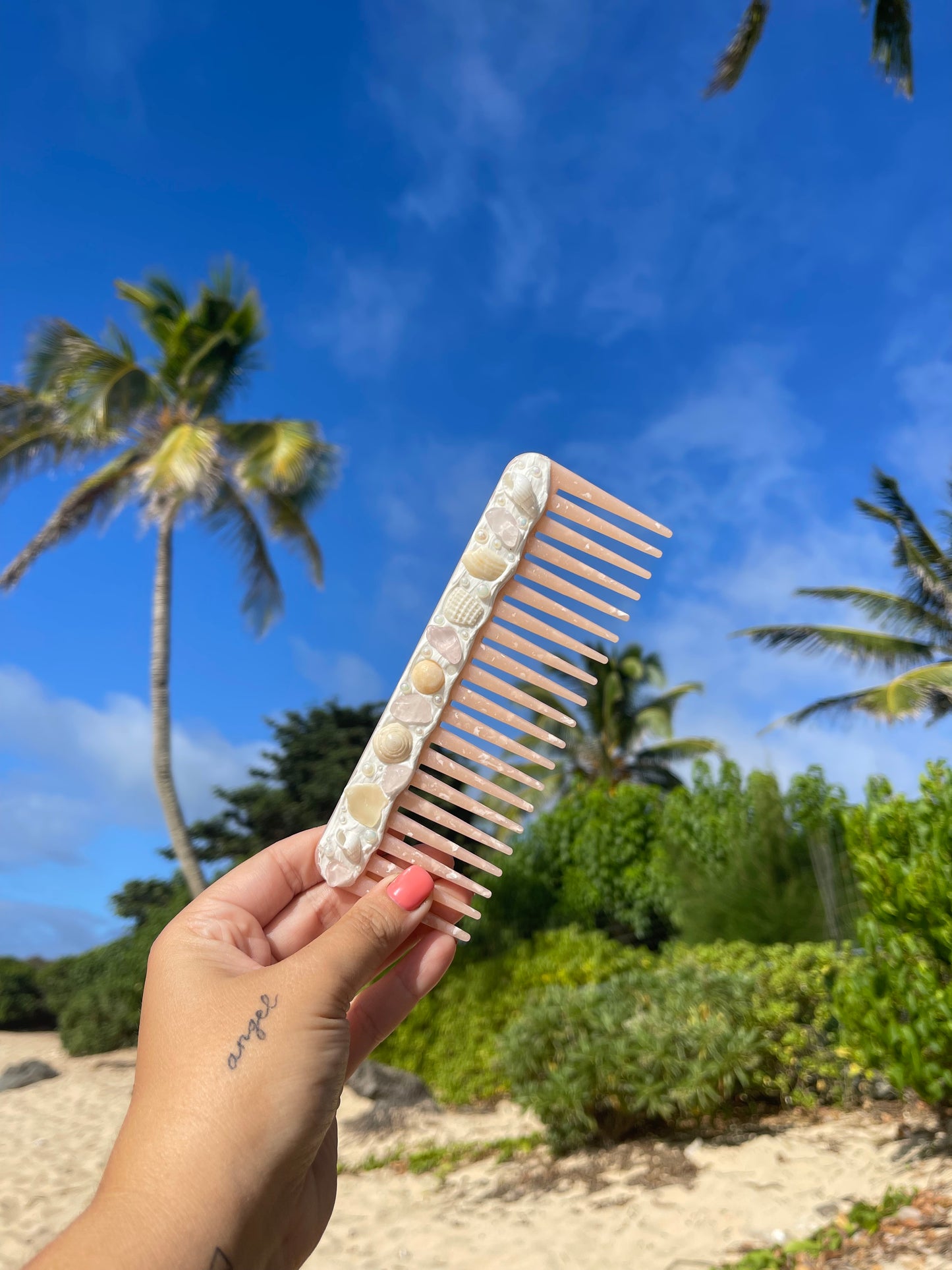big pinkymaid comb