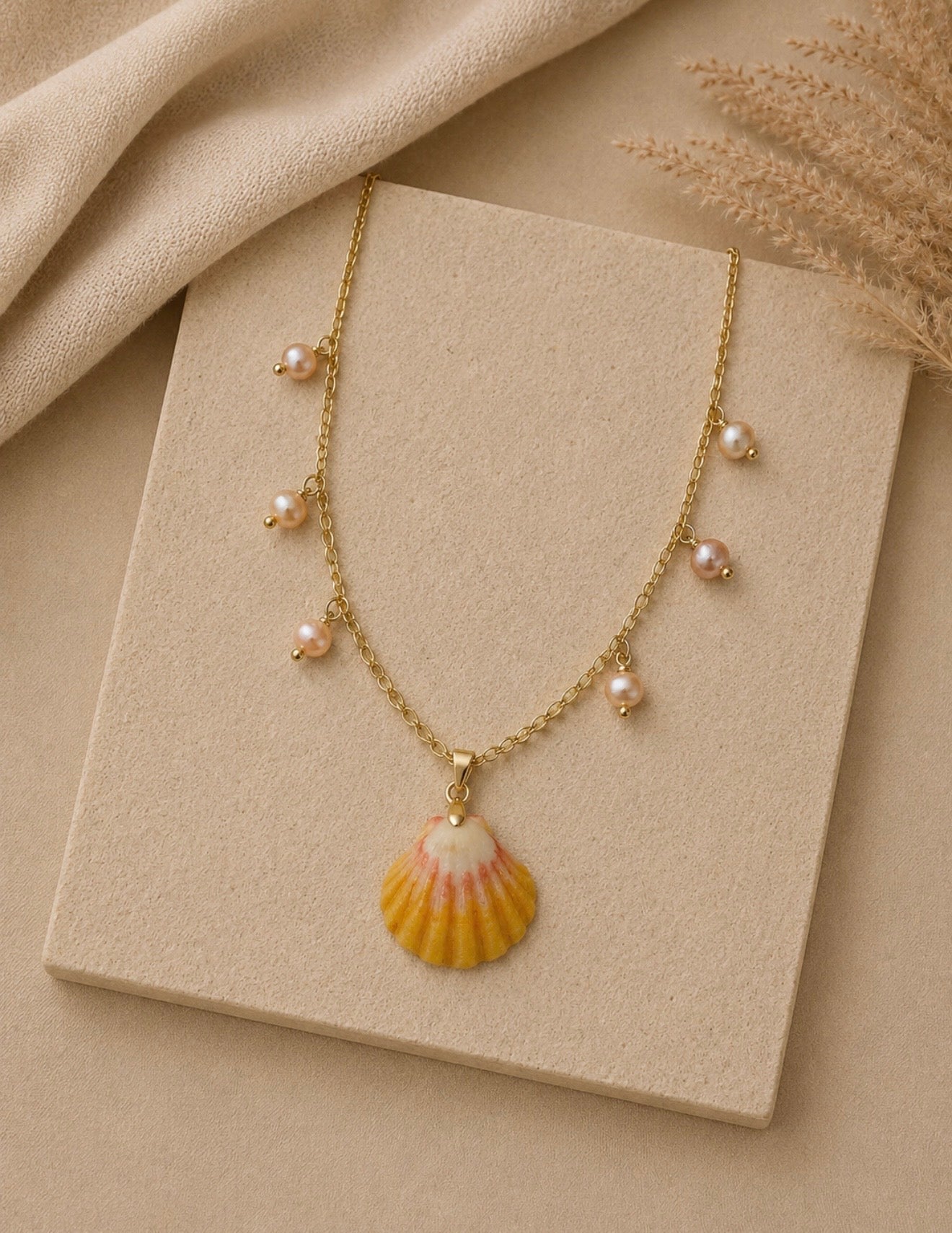 blushing sunnie necklace