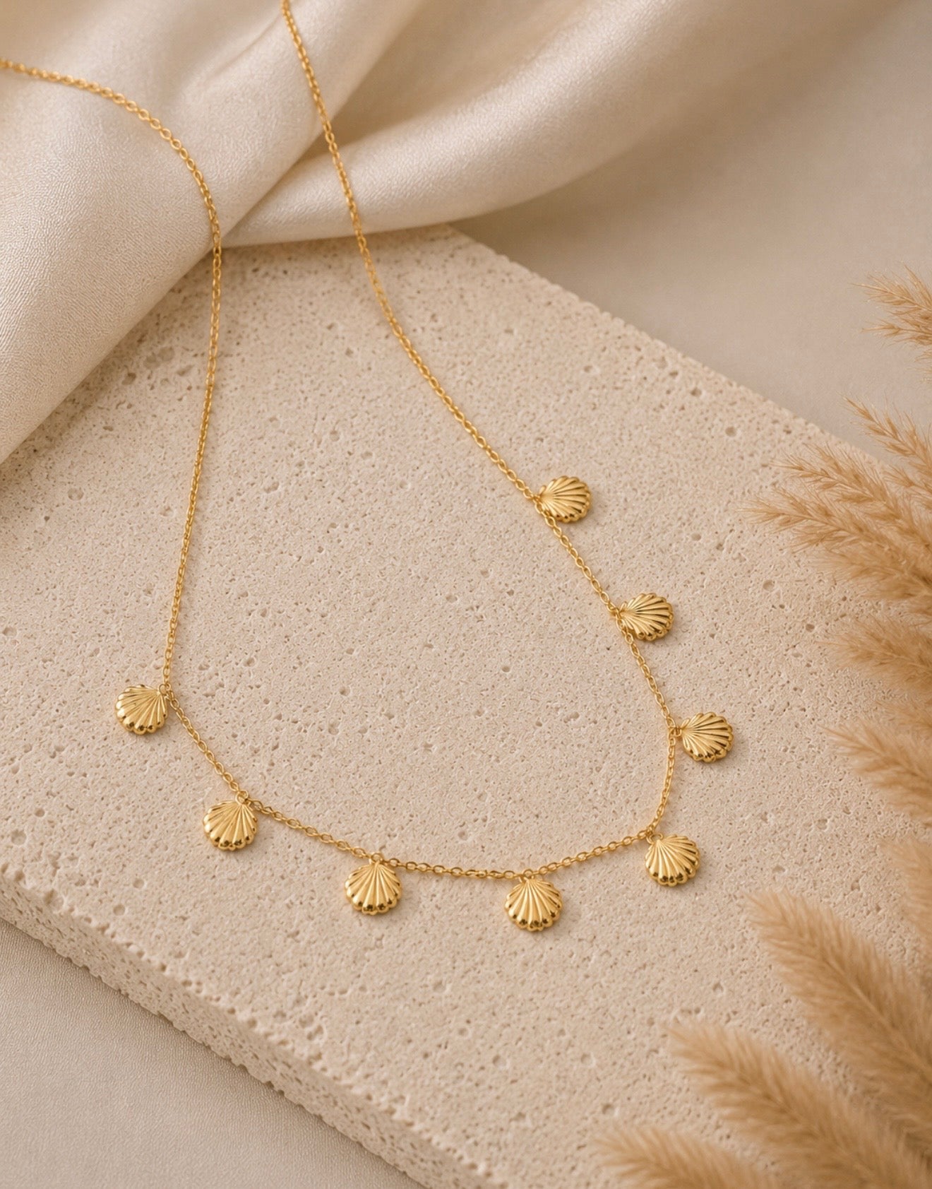 shell charm necklace
