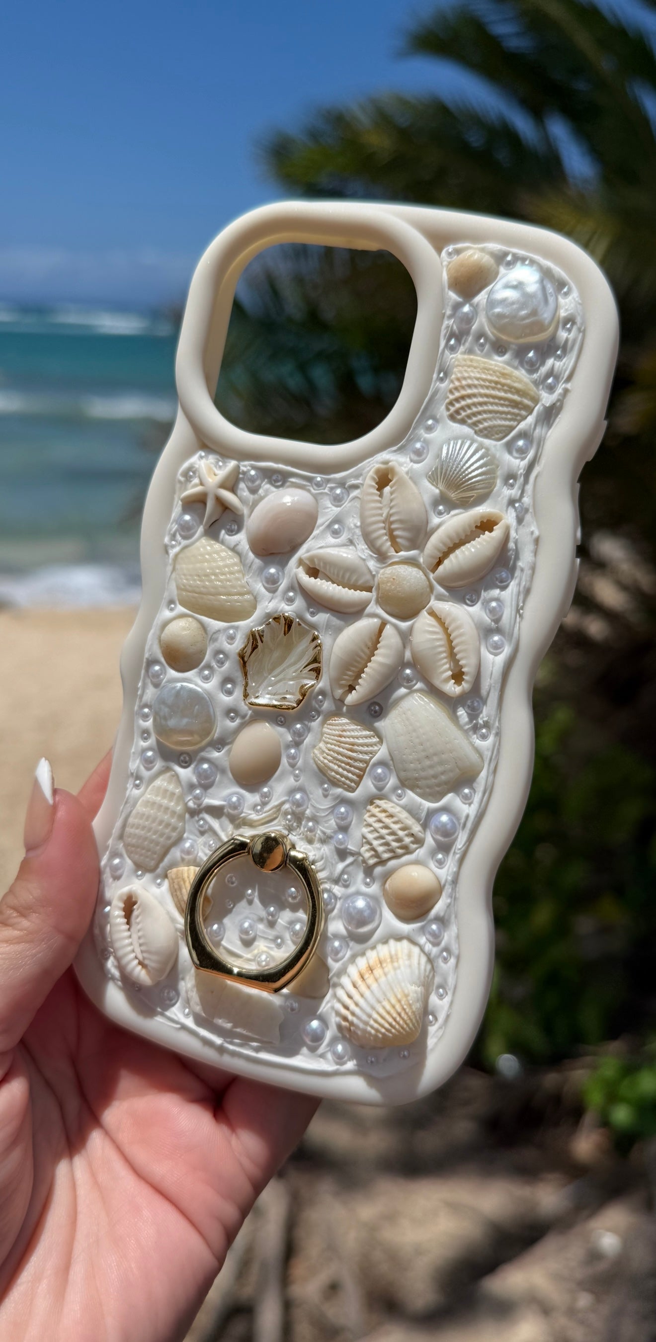The Pearl Edit: Boardroom Blonde