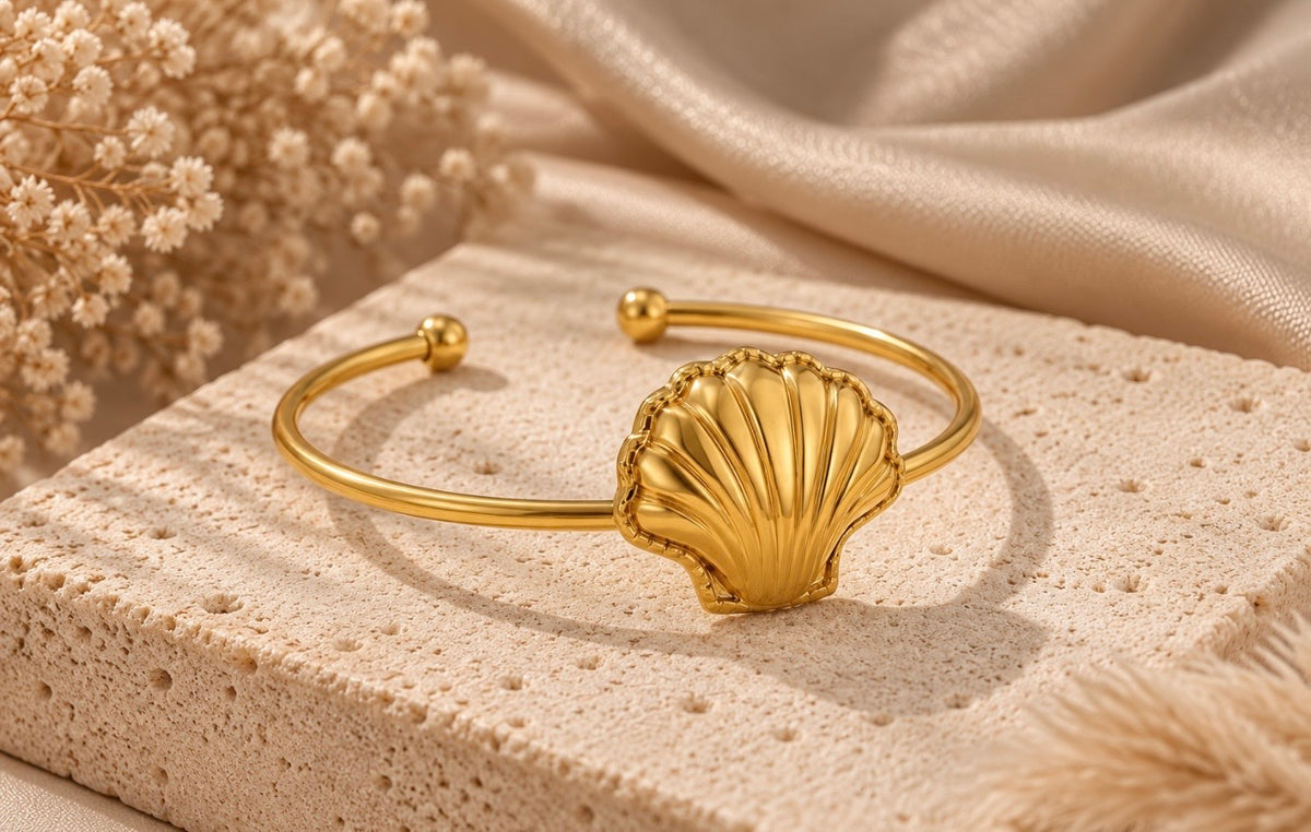 golden scallop cuff