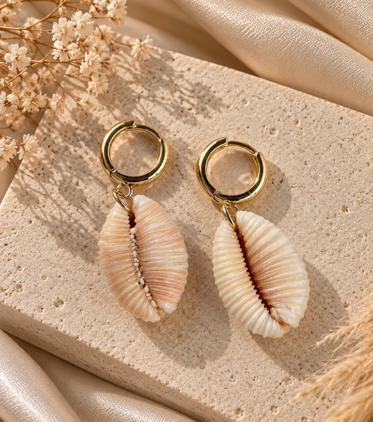 granulated cowrie huggies
