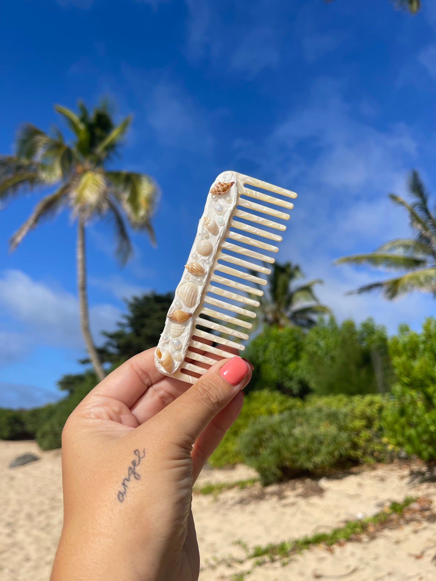 tan minimaid comb
