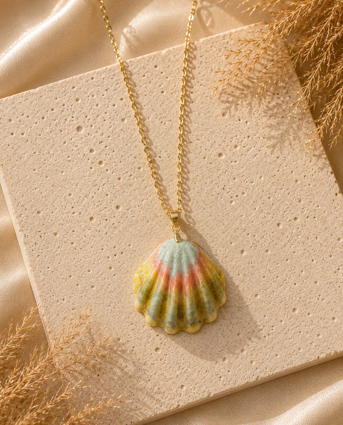solo sunnie necklace