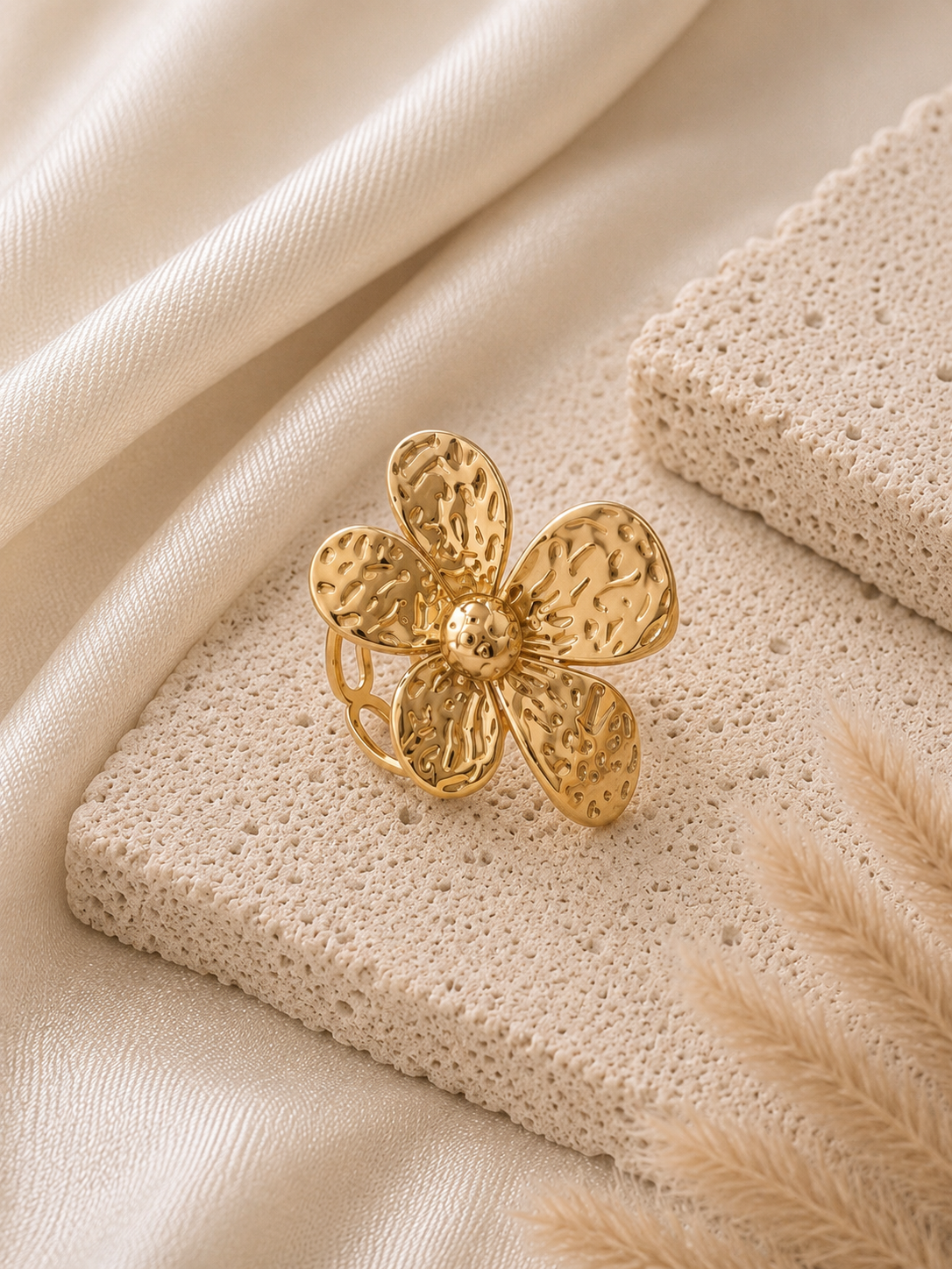pua statement ring