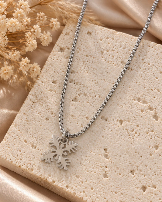 'ulu necklace silver