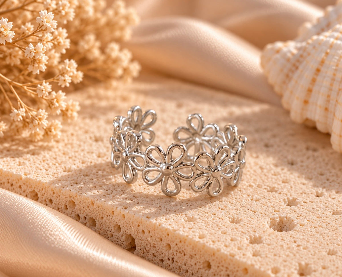 miss daisy ring silver