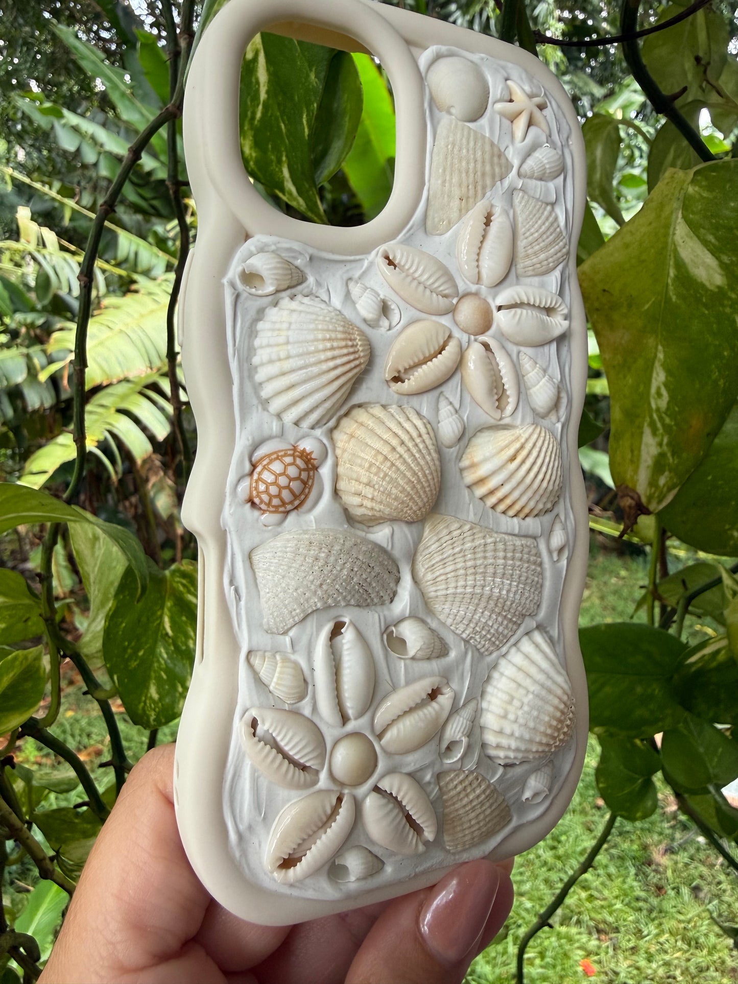 “pua cowrie” phone case