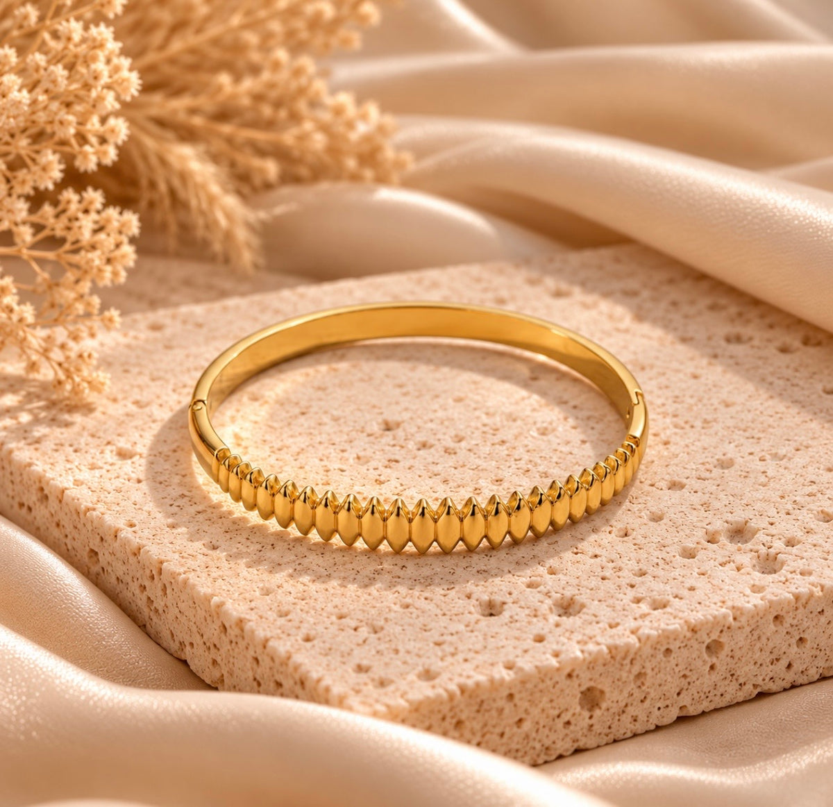 corrugated bangle