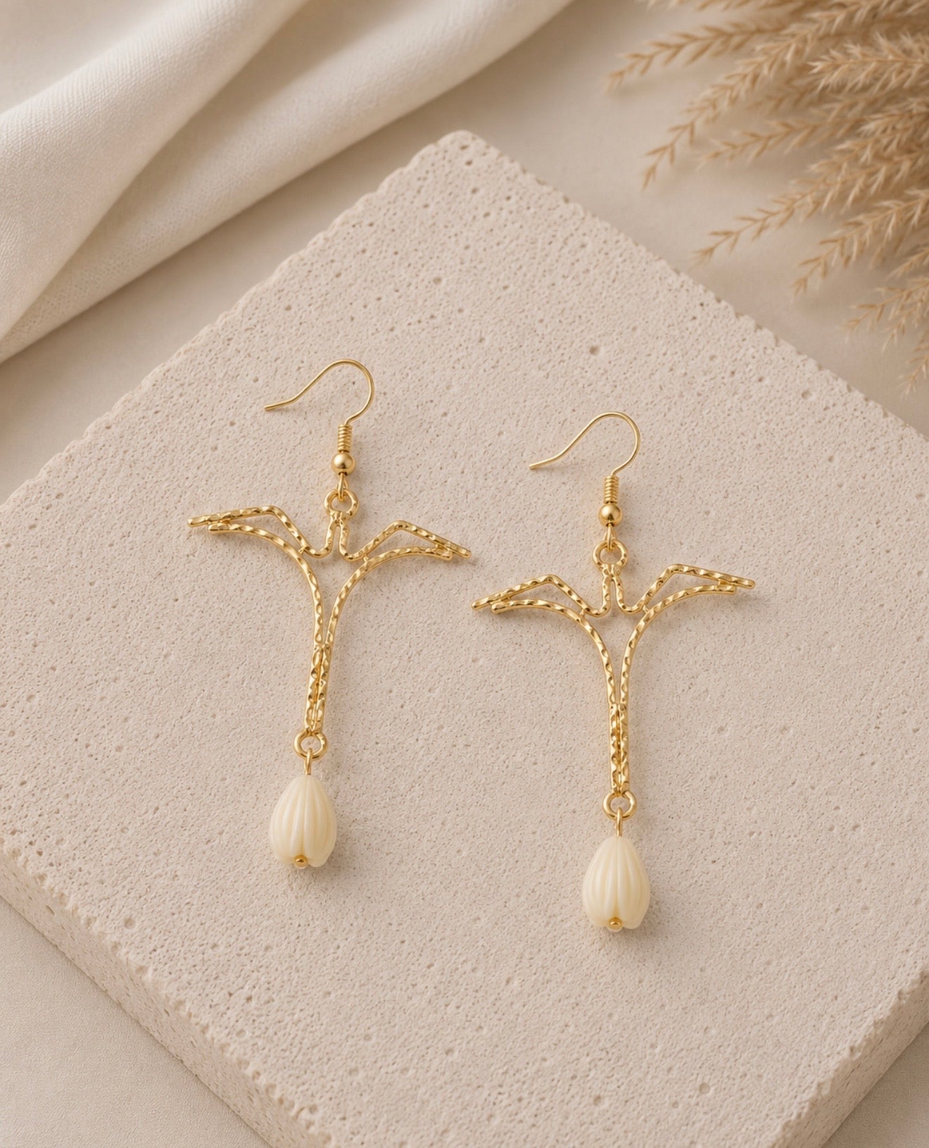 iwa pikake earrings