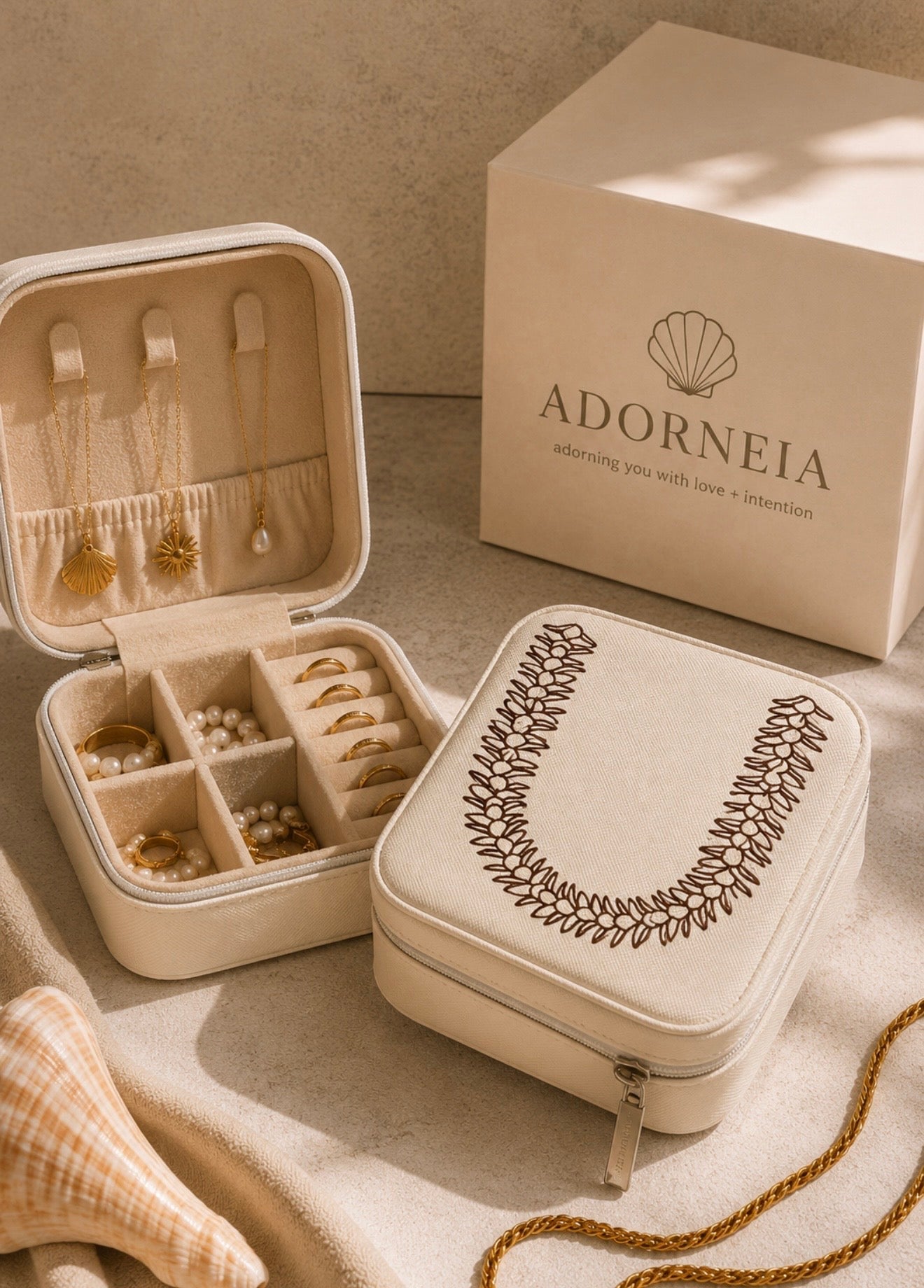tuberose lei jewelry case