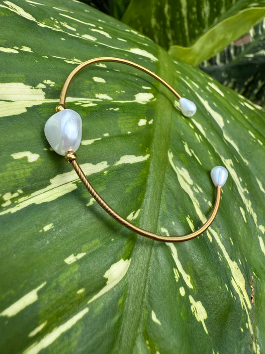 golden ripple bangle