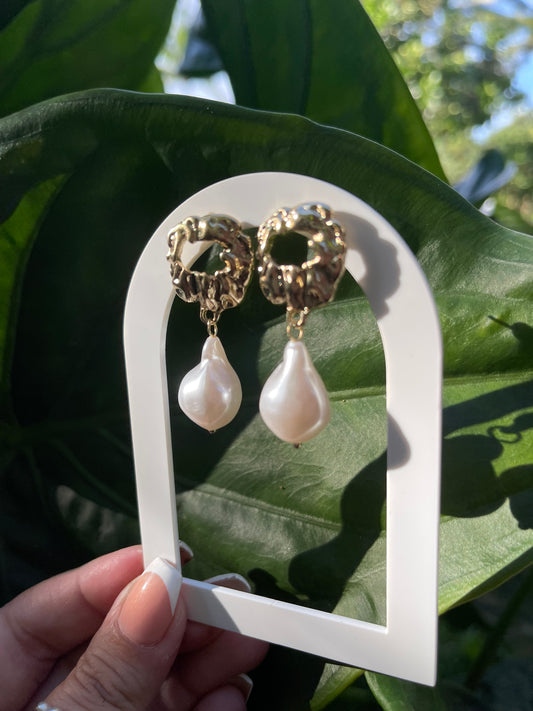 boujee faux pearls