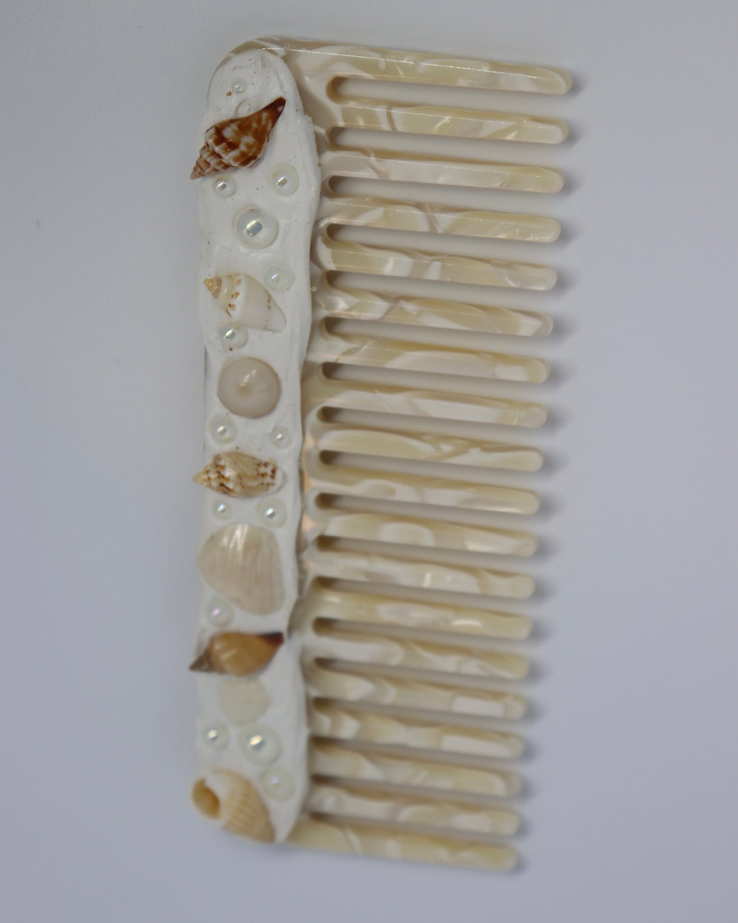 tan minimaid comb
