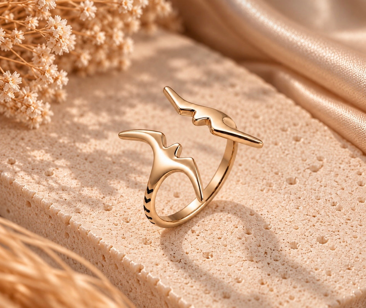 golden 'iwa ring