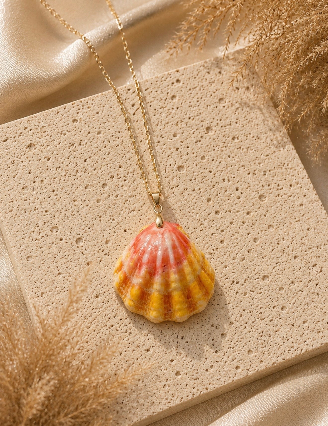 solo sunnie necklace