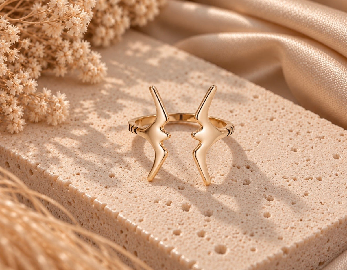 golden 'iwa ring