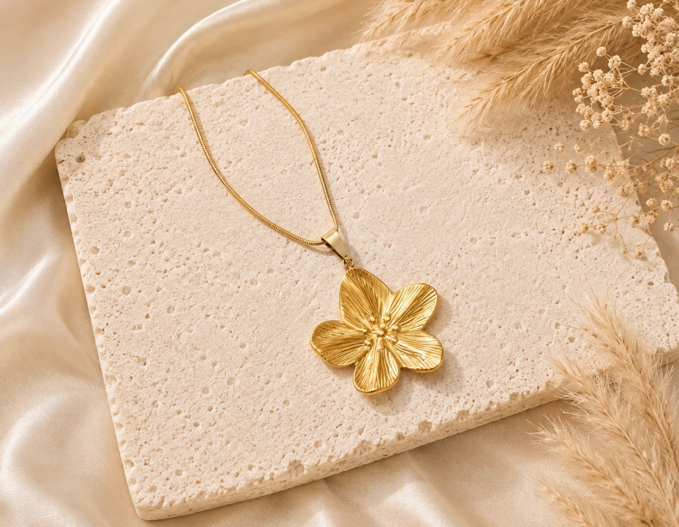 pua necklace