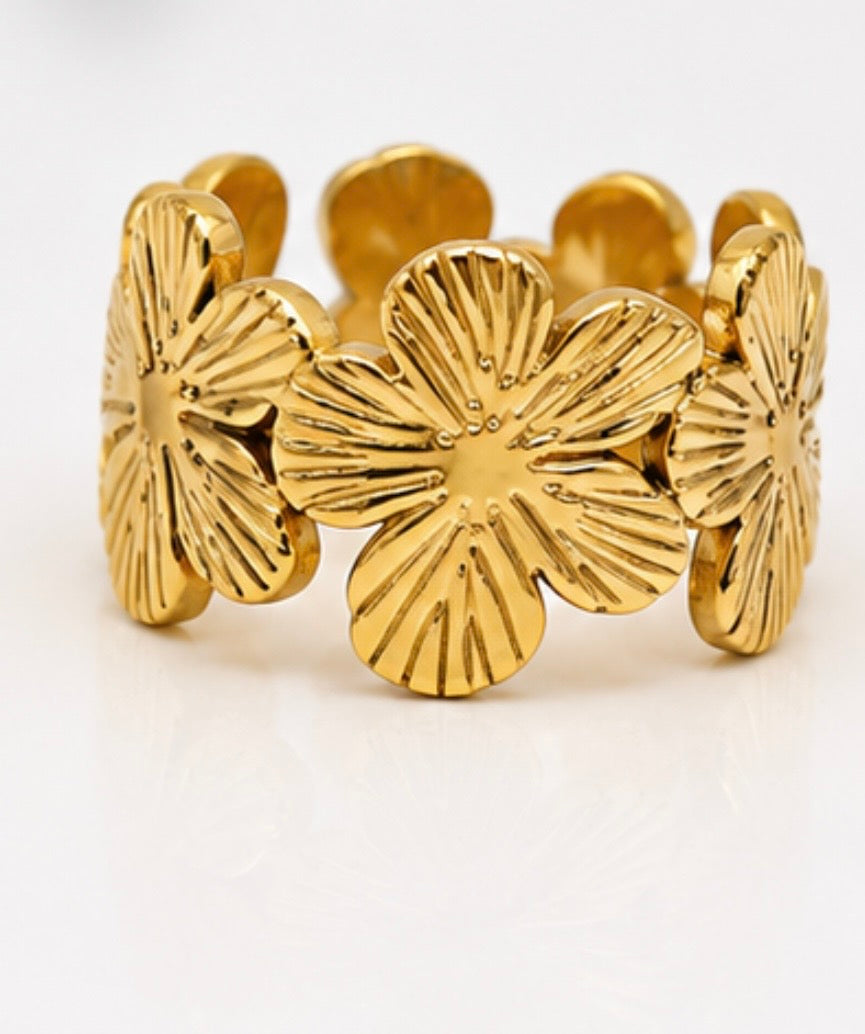 hibiscus ring