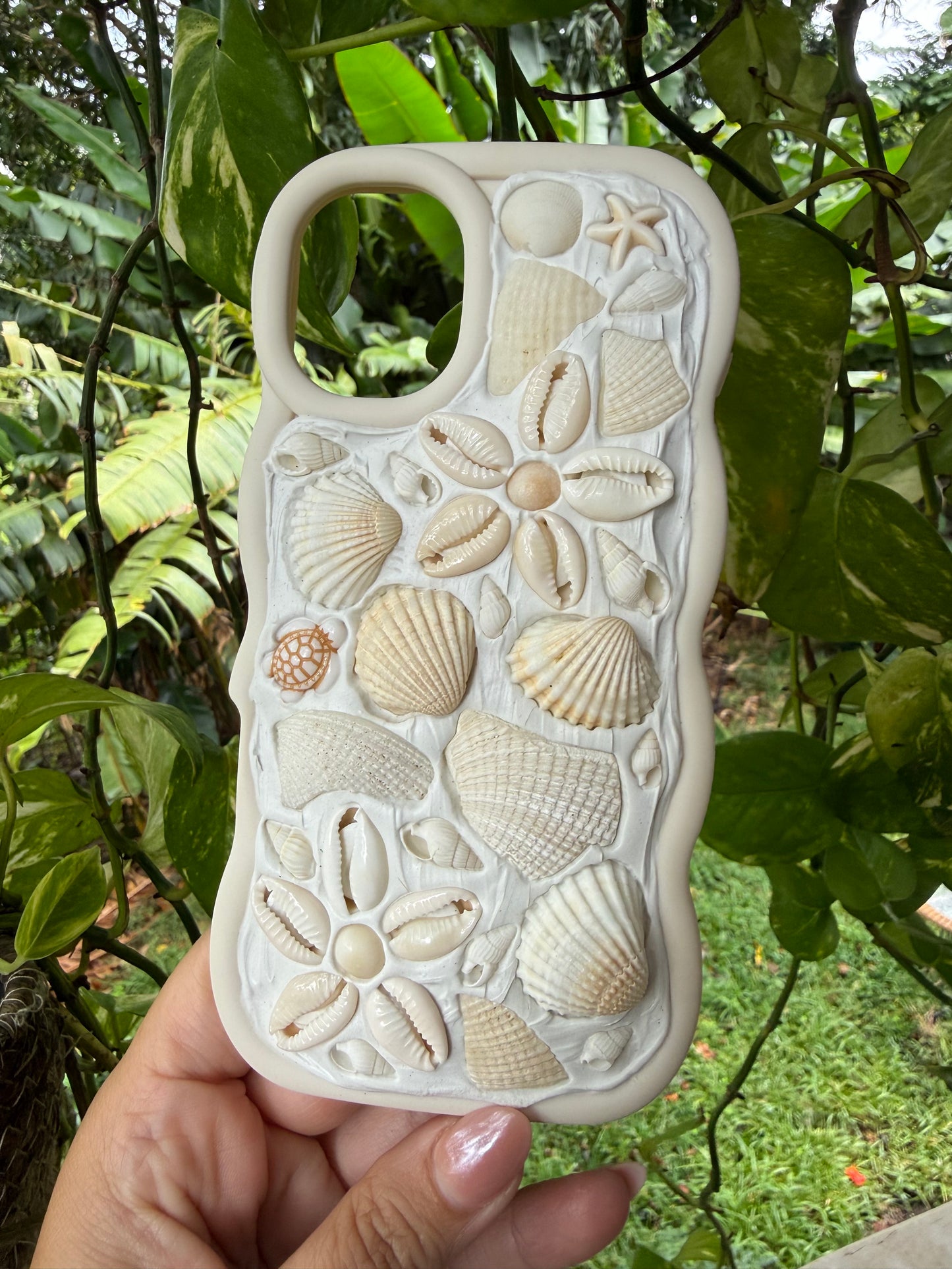 “pua cowrie” phone case